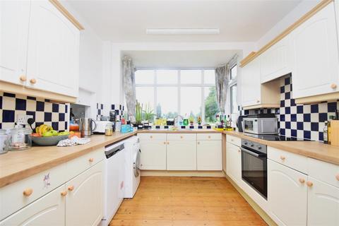4 bedroom detached house to rent, Westminster Road, York