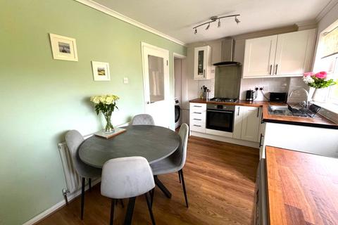 3 bedroom terraced house for sale, Aire Grove, Yeadon, Leeds, West Yorkshire