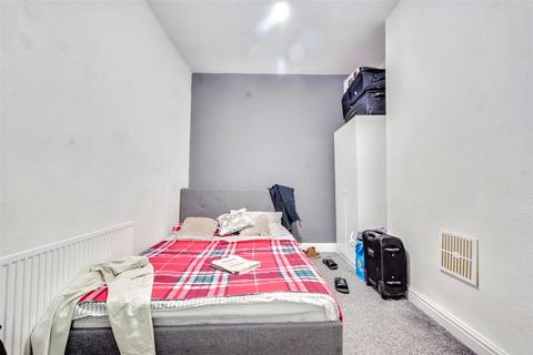 23 Alberta Terrace, Nottingham, NG7 6JA