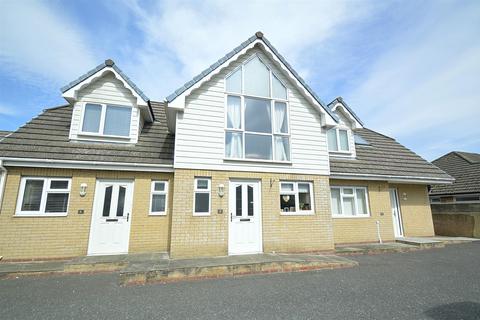 2 bedroom terraced house for sale, IDEAL FIRST TIME BUYER HOME * SANDOWN