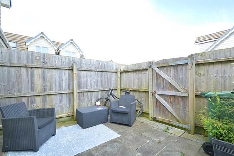 2 bedroom terraced house for sale, IDEAL FIRST TIME BUYER HOME * SANDOWN