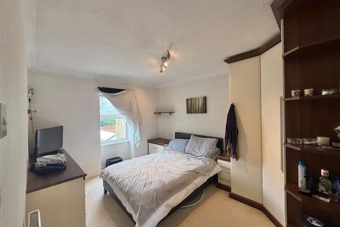 2 bedroom apartment for sale, Rayleigh Road, Hutton, Brentwood