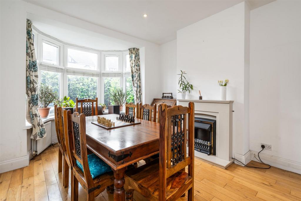 86 Douglas Road 9.jpg