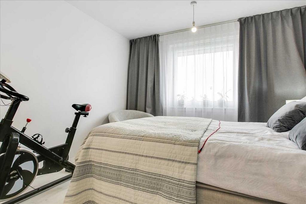 Bedroom One (2)