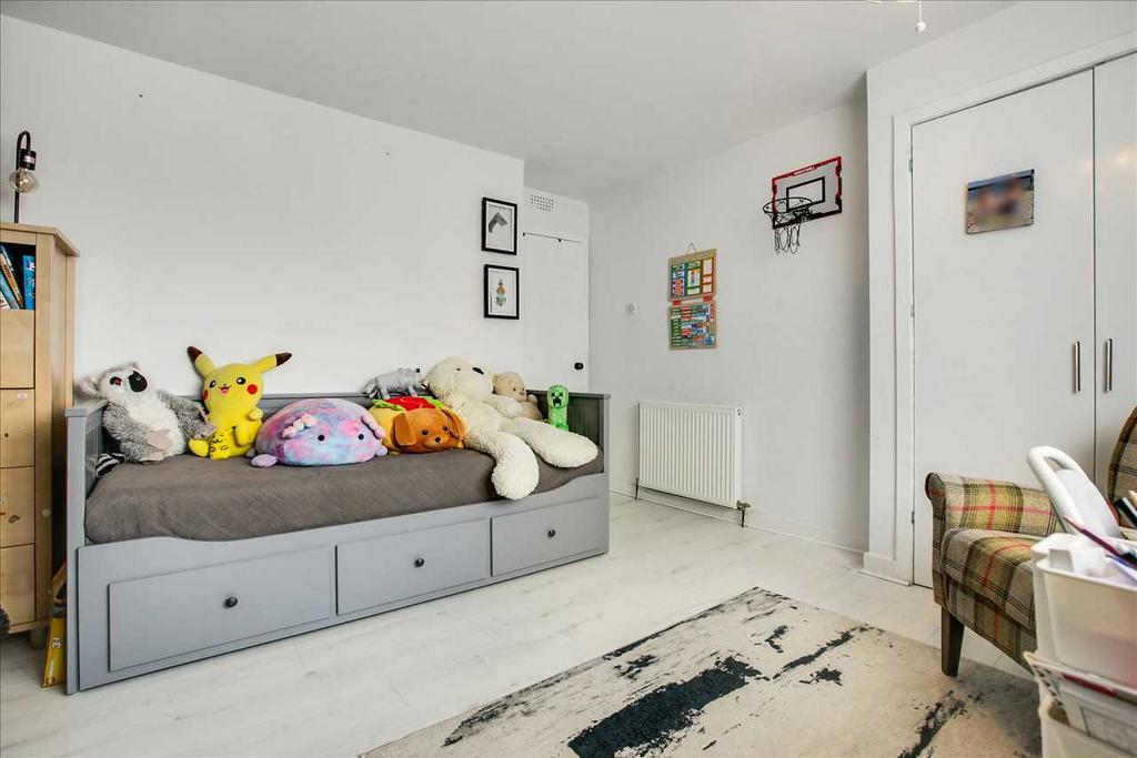 Bedroom Two (2)