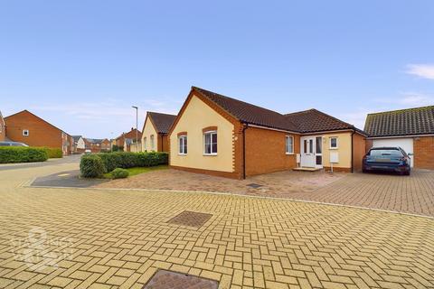 17 Harvest Way, Harleston, IP20 9GE