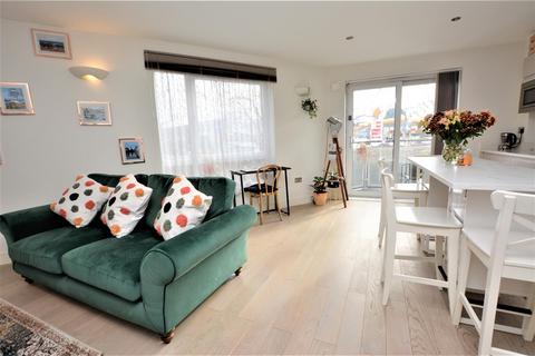 Flat 2, 101 Christchurch Road, London, SW19 2FE