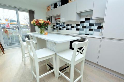Flat 2, 101 Christchurch Road, London, SW19 2FE