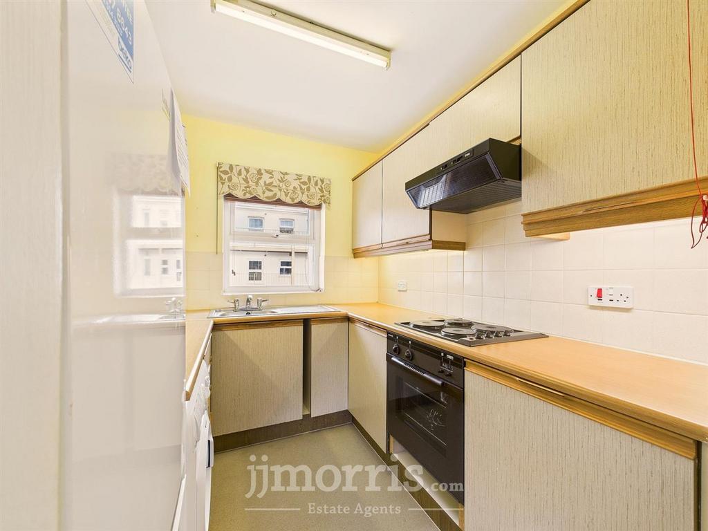 CAM02878 G0-PR0079-STILL017.jpg
