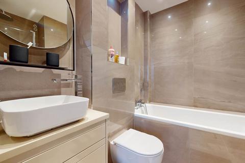 2 bedroom flat to rent, Eardley Crescent SW5