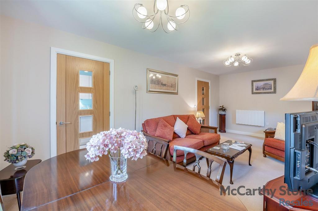 8649139-interior23.jpg