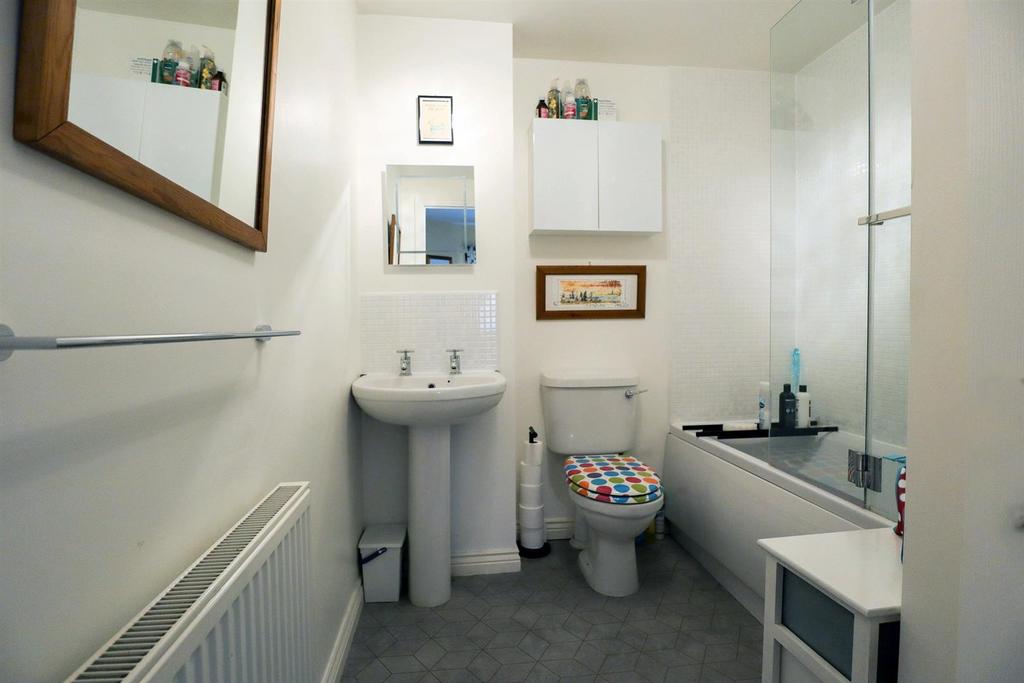 Bathroom.jpg