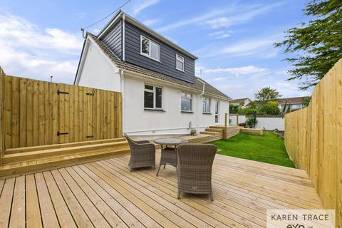 6 Beacon Close, St Austell, PL25 3DU