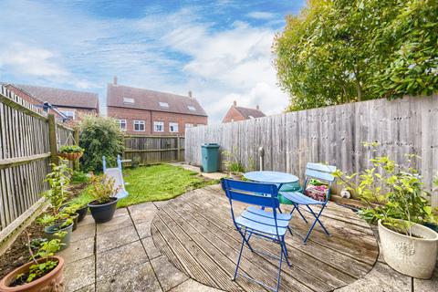 3 bedroom terraced house for sale, Polwell Road, Leicester LE8