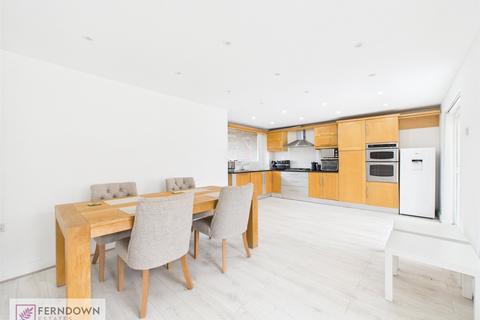 68 Faircroft Road, Birmingham, B36 9TP