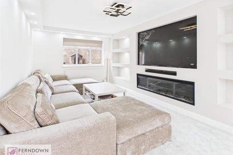68 Faircroft Road, Birmingham, B36 9TP