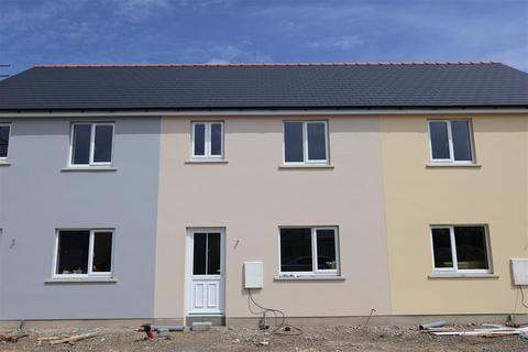 3 bedroom terraced house for sale, Heol Newydd, Letterston, Haverfordwest