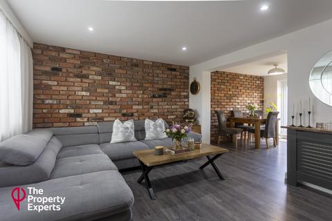 3 bedroom semi-detached house for sale, Hatford Road, Reading, RG30