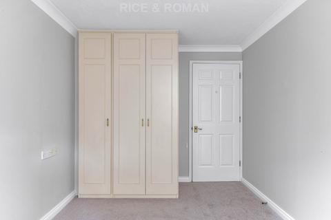 1 bedroom retirement property for sale, Kingston Road, New Malden KT3