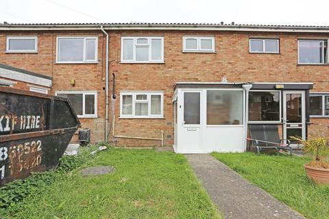 38 Fleming Gardens, Tilbury, RM18 8JR