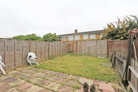 38 Fleming Gardens, Tilbury, RM18 8JR