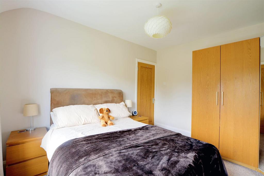 Bedroom 1 2.jpeg
