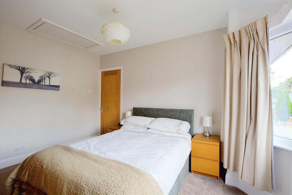 Bedroom 3 2.jpeg
