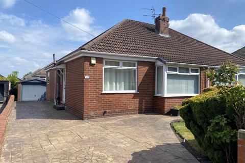2 bedroom semi-detached bungalow for sale, Sheepfoot Lane, Boundary Park, Oldham, OL1 2PD