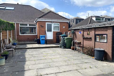 2 bedroom semi-detached bungalow for sale, 44 Sheepfoot Lane, Boundary Park, Oldham, OL1 2PD