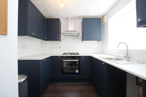 2 bedroom terraced house to rent, Ferndene, Bristol BS32