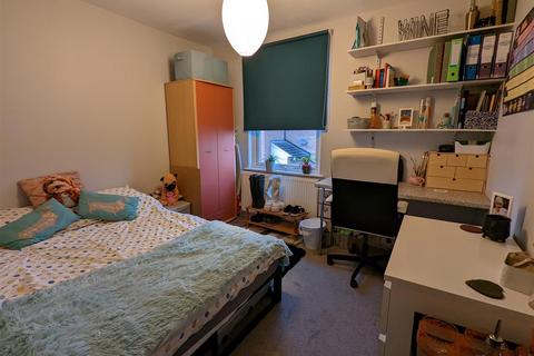 4 bedroom terraced house to rent, *£115pppw excluding bills!!* Cycle Road, Nottingham