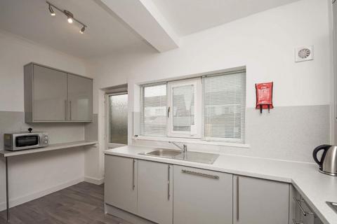 undefined, Lilac Grove, Beeston, Nottingham, Nottinghamshire, NG9