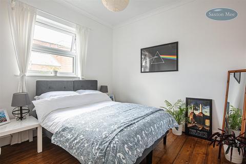 24 Taplin Road, Sheffield, S6 4JF