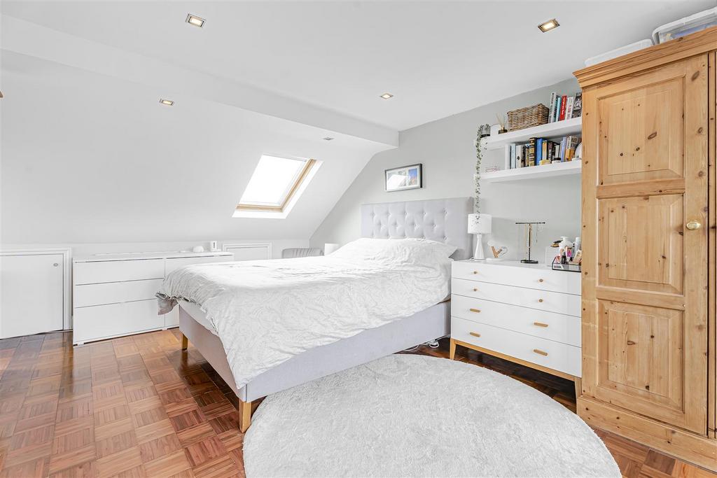 BEDROOM 1 (pic 2)