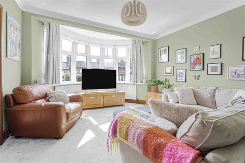 4 bedroom semi-detached house for sale, Chase Road, Southgate N14