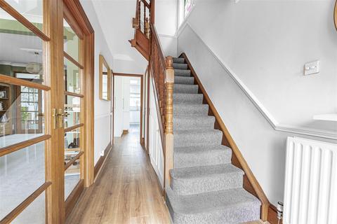 4 bedroom semi-detached house for sale, Chase Road, Southgate N14