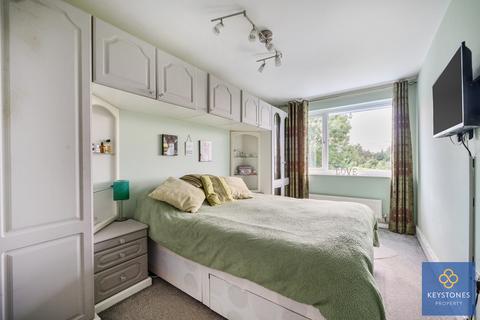 9 Downham Close, Romford, RM5 2RD