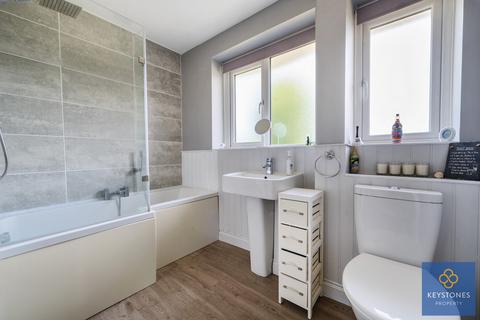 9 Downham Close, Romford, RM5 2RD