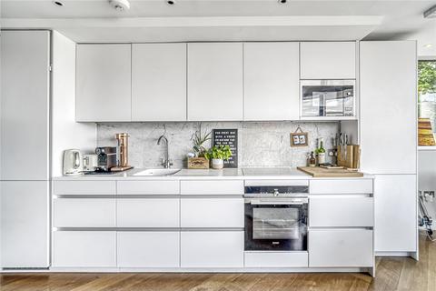 2 bedroom penthouse for sale, Queenstown Road, Battersea, SW8