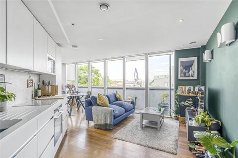 2 bedroom penthouse for sale, Queenstown Road, Battersea, SW8