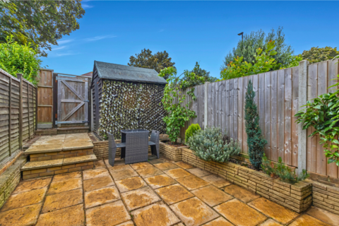 undefined, Wainwright Grove, Isleworth TW7