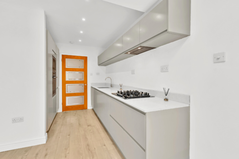 undefined, Wainwright Grove, Isleworth TW7