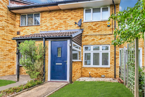 undefined, Wainwright Grove, Isleworth TW7
