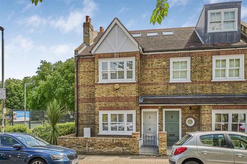 60 Ashlone Road, London, SW15 1LR