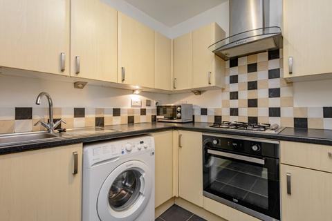 3 bedroom flat for sale, 26/5 Blackwood Crescent, Newington, EH9 1QX