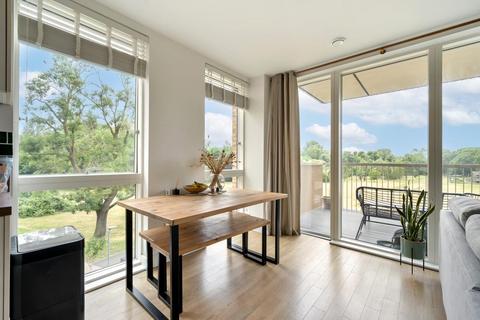2 bedroom apartment for sale, Appleby Court, Adenmore Road, London, SE6 4EJ