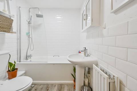 2 bedroom flat to rent, Ramsey Walk, Islington, London, N1