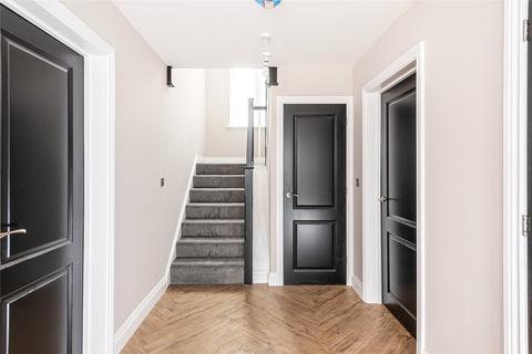 undefined, Raven Crescent, Westcott, Aylesbury, Buckinghamshire, HP18