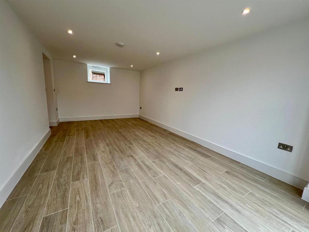 PHOTO-2025-06-09-12-27-10 14.jpg