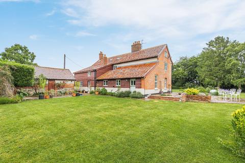 undefined, Chain Free Charming Reymerston Farmhouse on Over Half an Acre